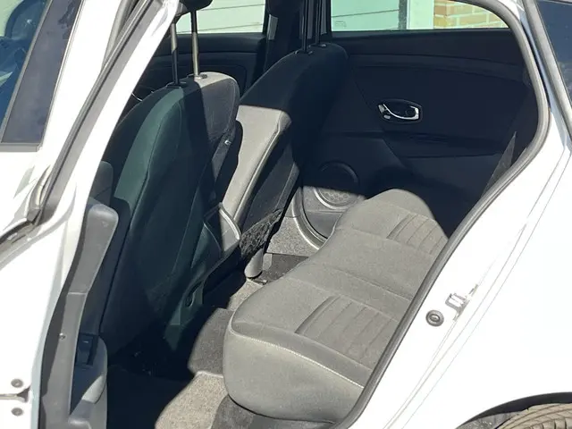 Renault Mégane Estate 1.2 TCe Limited 2014 Benzine 13