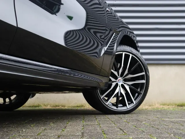 BMW X6 xDrive40i 2022 Benzine 7