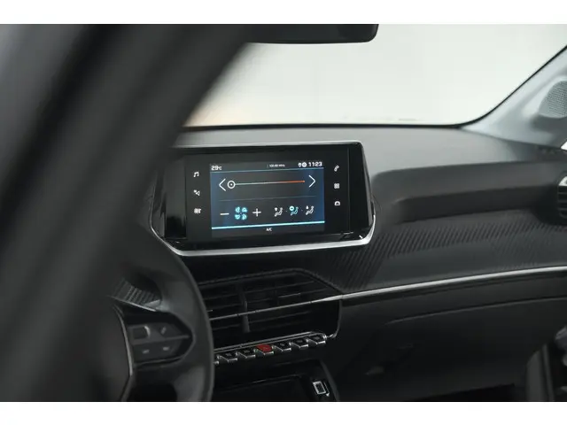 Peugeot 208 PureTech 75 Active 2023 Benzine 43