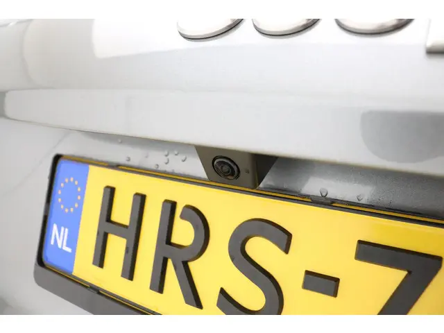 Jeep Avenger 1.2 e-Hybrid Summit 2025 Hybride Benzine 16