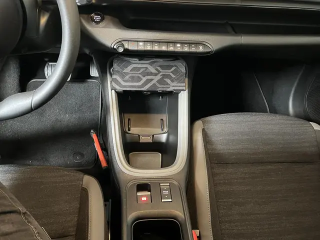 Jeep Avenger Longitude 54 kWh 2024 Elektrisch 31