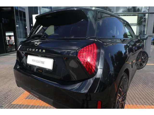 MINI 3-Deurs E 2025 Elektrisch 9
