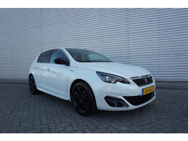 Peugeot 308 1.2 PureTech GT-line AUTOMAAT 2015 Benzine 2