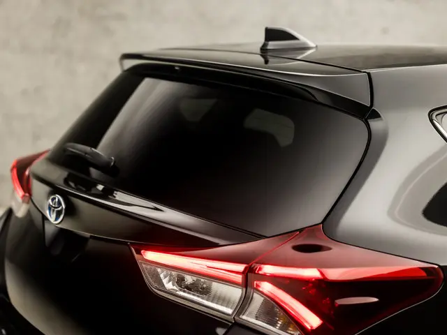 Toyota Auris 1.8 Hybrid Sport 2018 Hybride Benzine 32