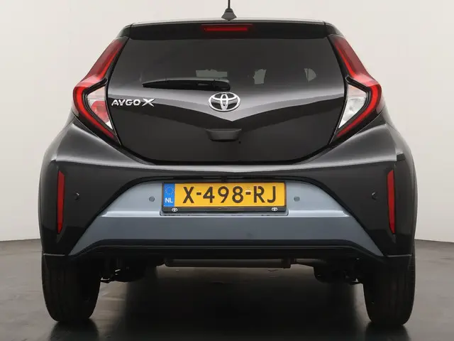 Toyota Aygo X 1.0 VVT-i MT Premium 2024 Benzine 4