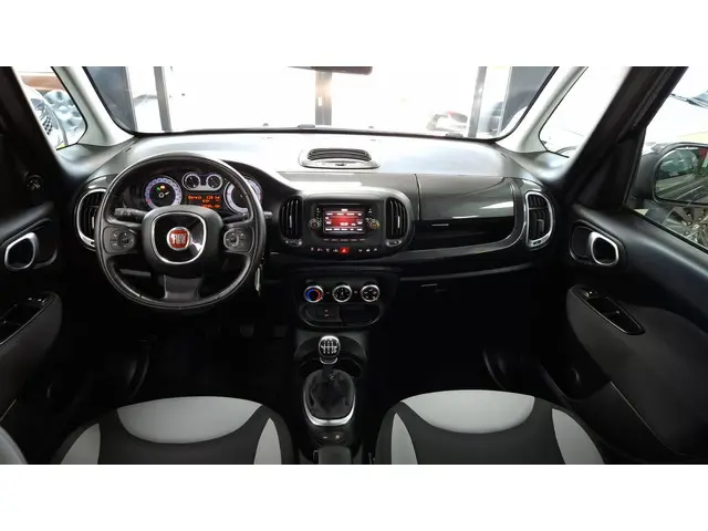 Fiat 500L Living 0.9 TwinAir Easy 2016 Benzine 17
