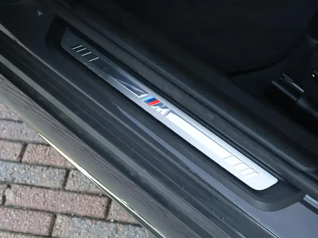 BMW 3 Serie Touring 320e 2024 Hybride Benzine 40