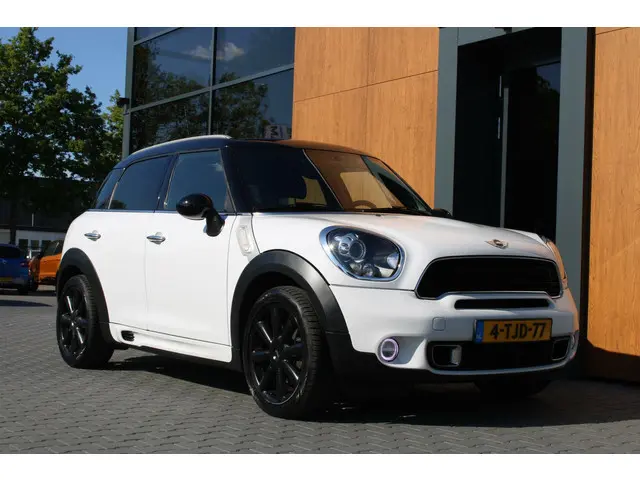 MINI Countryman 1.6D | Xenon | Clima | Origineel NL 2014 Diesel 8