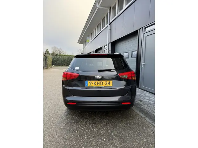 Kia cee'd Sportswagon 1.6 GDI Super Pack 2013 Benzine 4