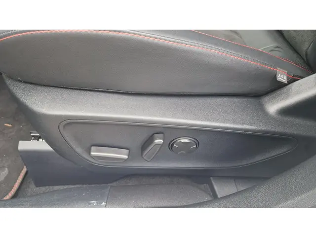 Ford Kuga 2.5 PHEV ST-Line X 2025 Hybride Benzine 7