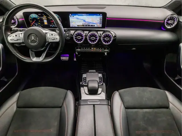 Mercedes-Benz A-Klasse 180 AMG Sport 2019 Benzine 6