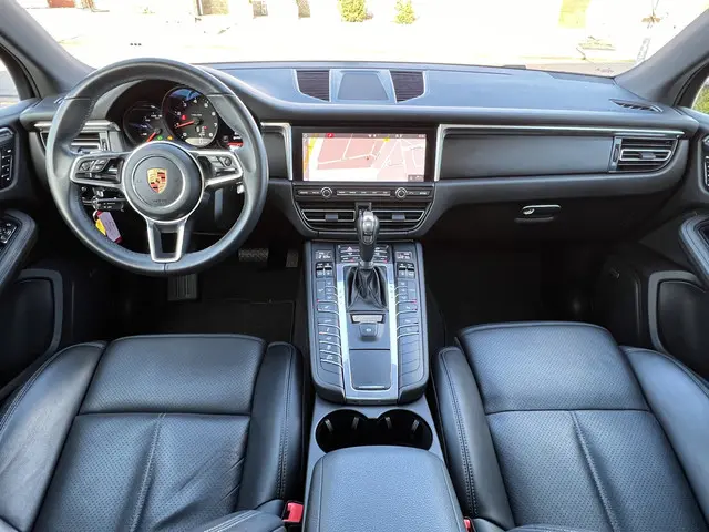 Porsche Macan 2.0 2019 Benzine 9
