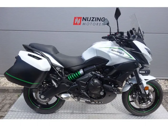 Kawasaki Versys 650 GRAND TOURER 2018 Benzine