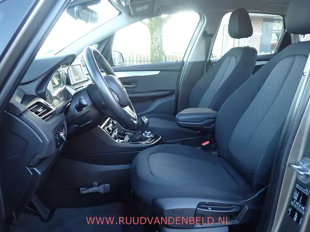 BMW 2 Serie Active Tourer 218i 2015 Benzine 10