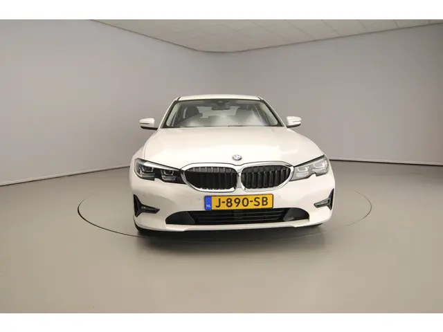 BMW 3 Serie Sedan 320d 2020 Diesel 5