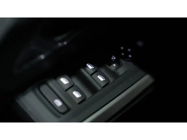 Peugeot 5008 1.2 PureTech Allure 2024 Benzine 30