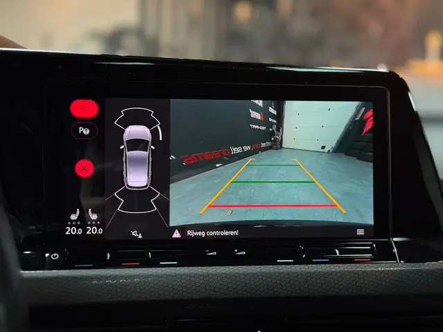 Volkswagen Golf 2.0 TSI GTI|PANO|STOELVER|ACC 2022 Benzine 21