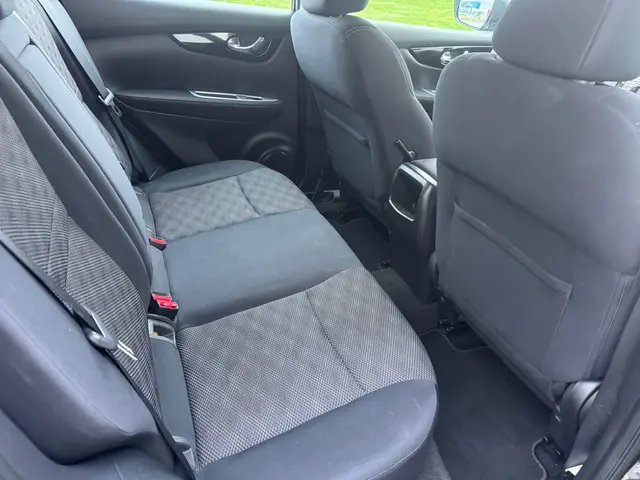 Nissan QASHQAI 1.2 Tekna Camera Navi Airco 2015 Benzine 14