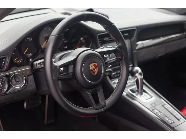 Porsche 911 4.0 GT3 2017 Benzine 13