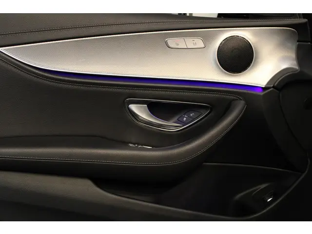 Mercedes-Benz E-Klasse Estate 200 Ambition 2017 Benzine 18