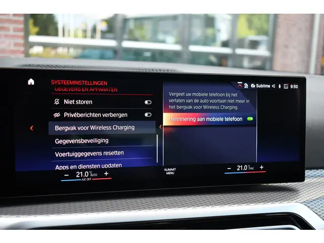 BMW 3 Serie Touring 330e M-Sport 2023 Hybride Benzine 40