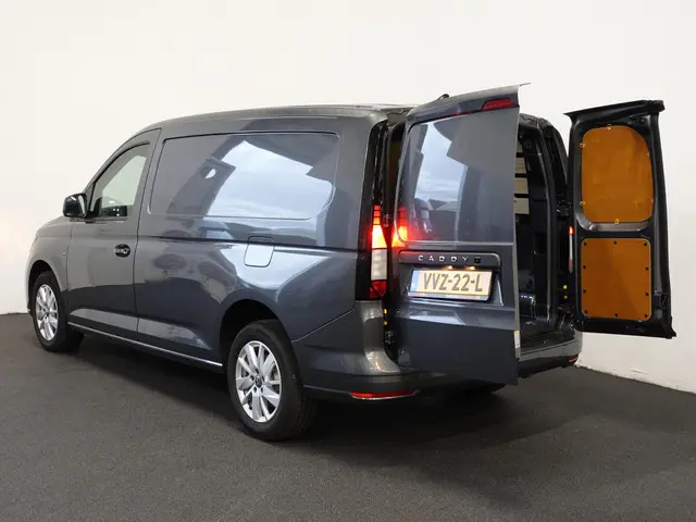 Volkswagen Caddy Cargo Maxi 2.0 TDI Style 2023 Diesel 31
