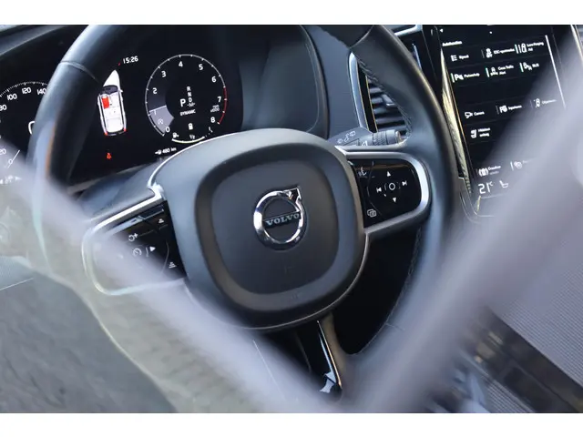 Volvo XC90 B6 AWD R-Design 2022 Benzine 21