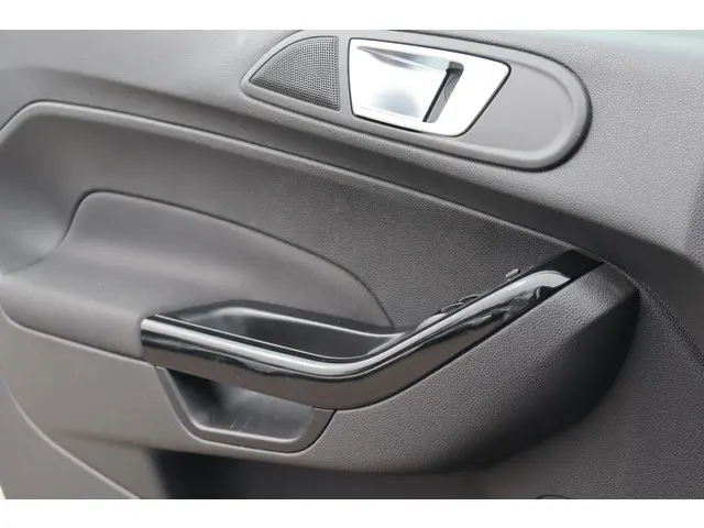 Ford Fiesta 1.0 EcoBoost Titanium 2015 Benzine 12