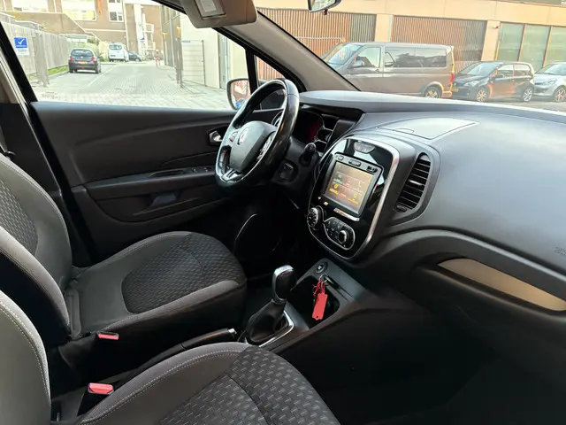 Renault Captur 1.2 TCe Bose 2019 Benzine 8