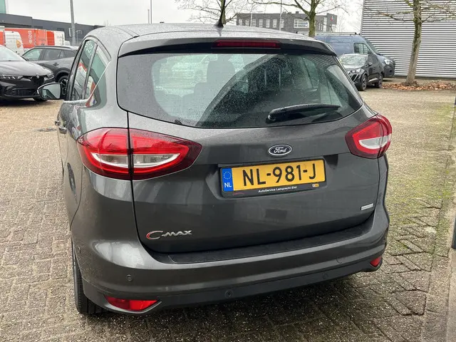 Ford C-MAX 1.0 Titanium 2017 Benzine 4
