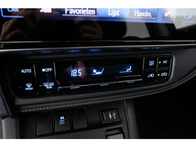 Toyota Auris 1.8 Hybrid Energy Plus 2018 Hybride Benzine 12