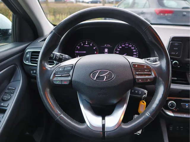 Hyundai i30 1.0 T-GDI Comfort 120pk 2018 Benzine 9