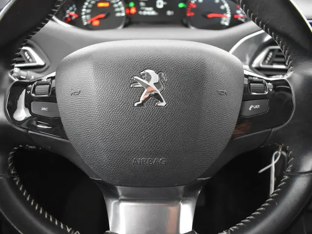 Peugeot 308 SW 1.2 PureTech Blue Lease 2017 Benzine 14