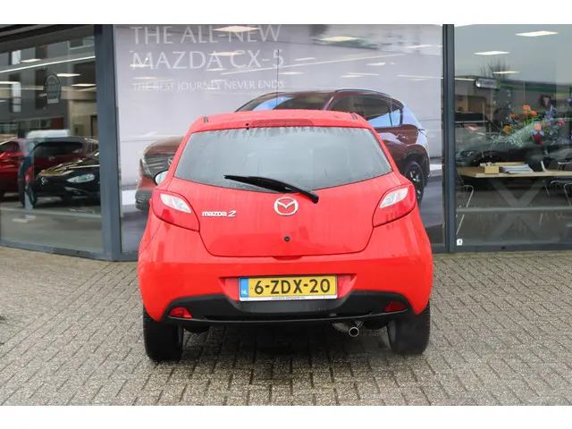 Mazda 2 1.3 Silver Edition 2014 Benzine 7