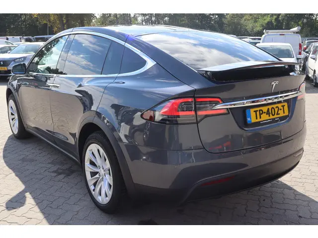 Tesla Model X 75D Base 7p. 2018 Elektrisch 9