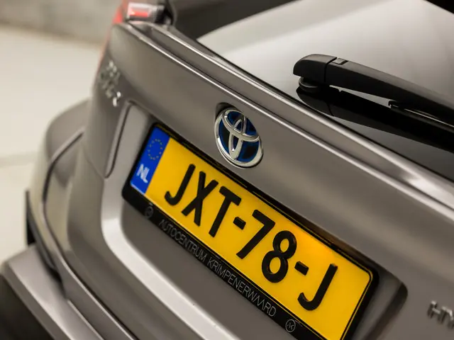 Toyota C-HR 1.8 Hybrid Sport 2018 Hybride Benzine 29