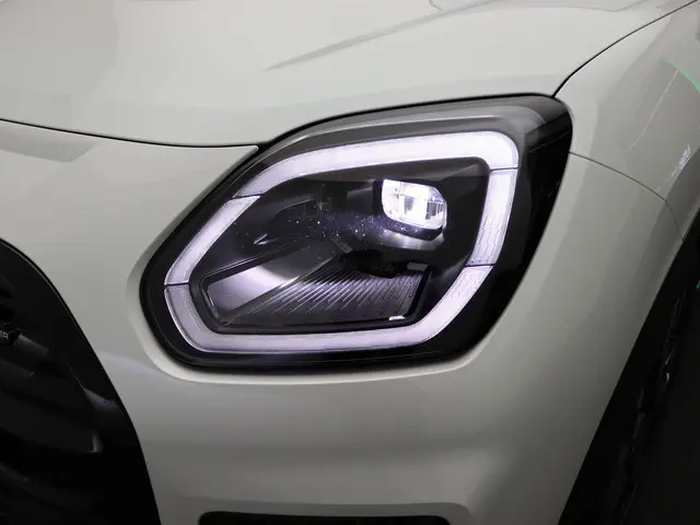 MINI Countryman John Cooper Works 2025 Benzine 25