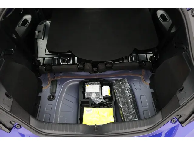 Toyota Aygo X 1.0 VVT-i MT Play 2025 Benzine 32