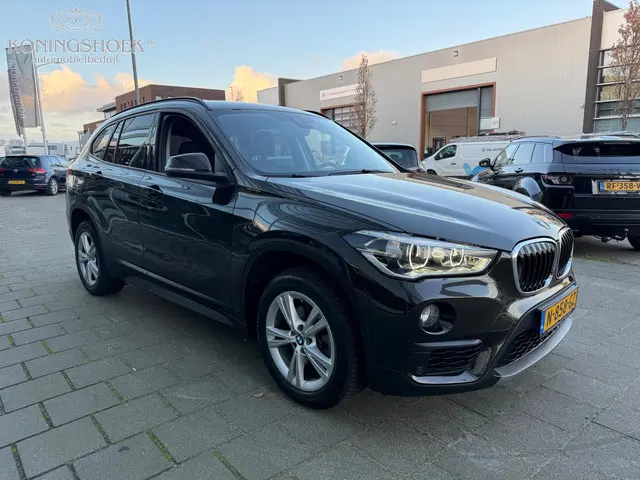 BMW X1 SDrive18i 2018 Benzine 3