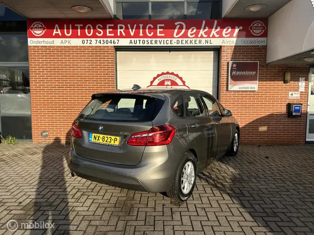 BMW 2 Serie Active Tourer 218i Essential 2016 Benzine 18