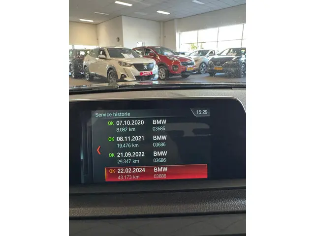 BMW 1 Serie 116i 2019 Benzine 25