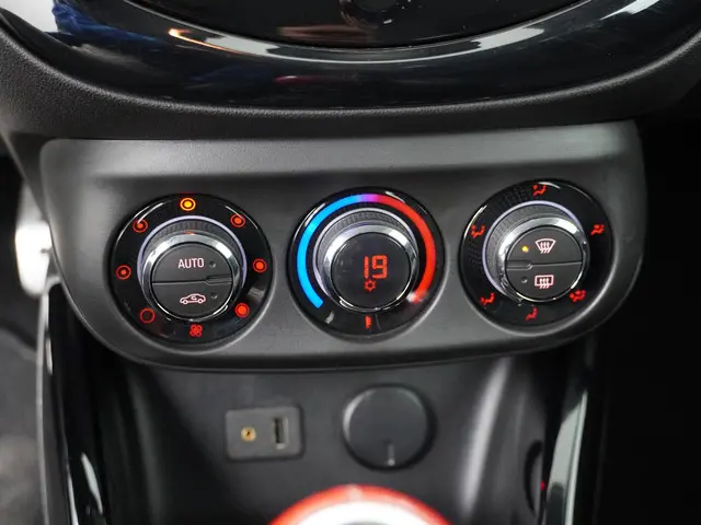 Opel ADAM 1.4 Turbo S 150pk 2015 Benzine 20