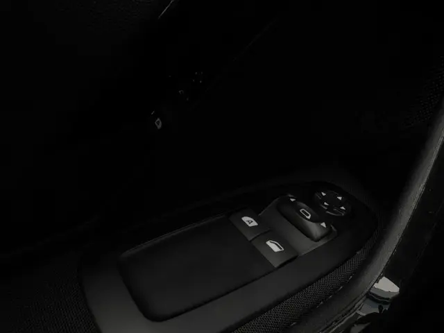 Peugeot 208 1.2 RIJKLAAR! Nieuwe Distributie 2019 Benzine 27