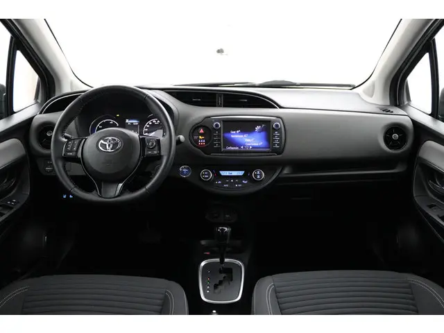 Toyota Yaris 1.5 Hybrid Aspiration 2017 Hybride Benzine 4