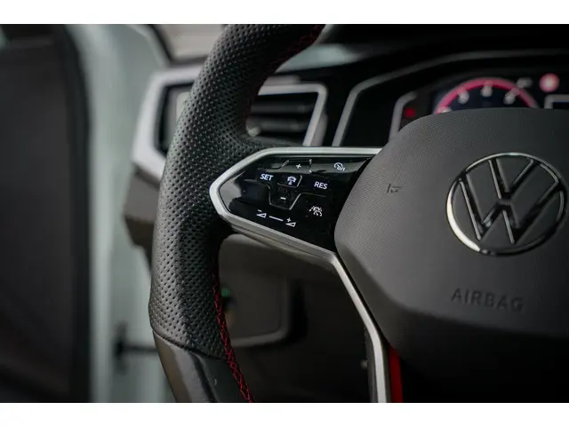 Volkswagen Polo 2.0 TSI GTI 2022 Benzine 22