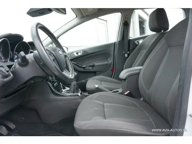 Ford Fiesta 1.0 EcoBoost Titanium 2016 Benzine 6