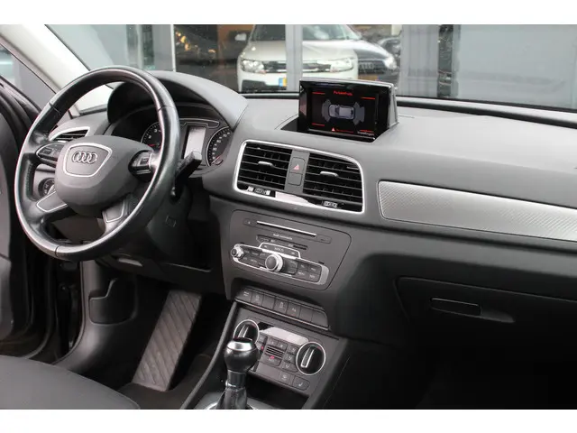 Audi Q3 1.4 TFSI 150pk sport S-Line 2015 Benzine 14