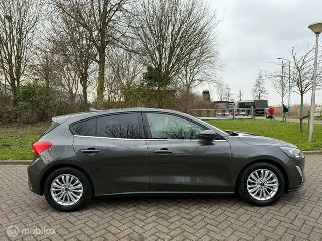 Ford Focus 1.0 EcoBoost Titanium Business 2020 Benzine 4