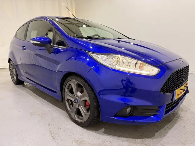 Ford Fiesta 1.6 ST2 180PK Navi/Clima 2014 Benzine 35