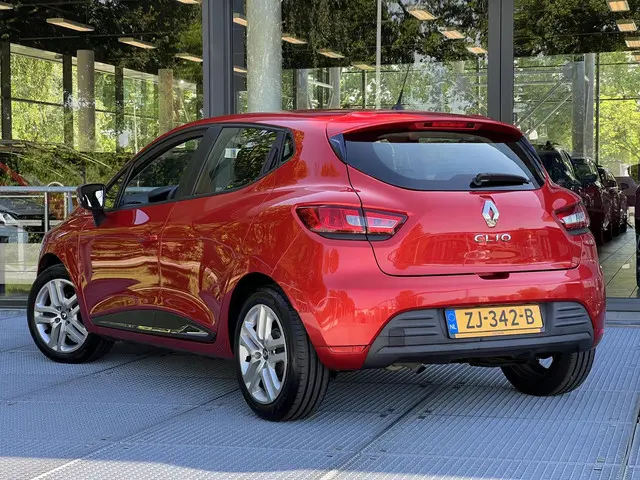 Renault Clio 0.9 TCe Zen 2019 Benzine 6